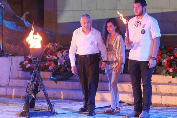 תמונת ארכיון - טקס יום הזיכרון 2014