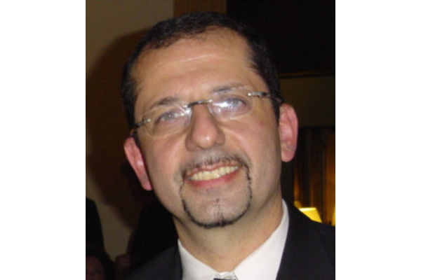 רוברטו דה לרוקה יו\&quot;ר סניף מרצ רחובות