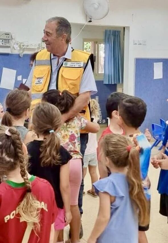 צילום מתוך דף הפייסבוק שמואל בוקסר