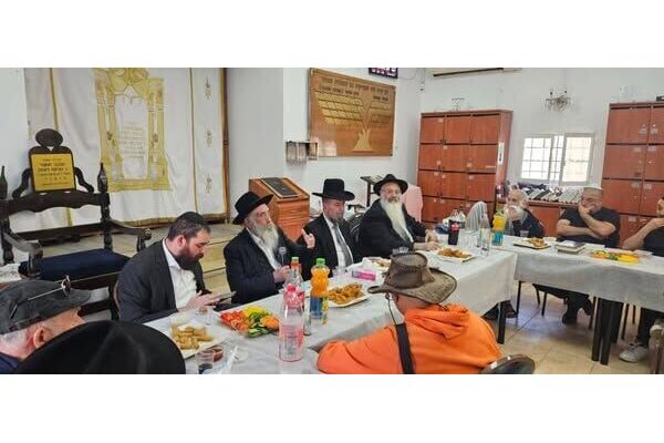 צילום מתוך דף הפייסבוק בית חב"ד נס ציונה
