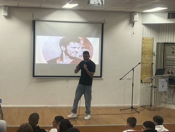 צילום מתוך דף הפייסבוק מקיף י- קריית החינוך השש שנתית ע"ש איינשטיין- ראשון לציון