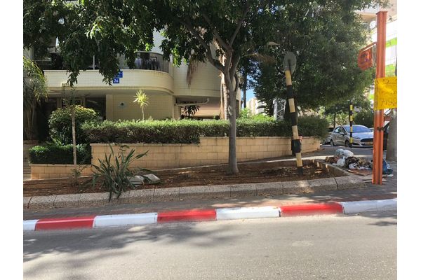 ביטול סימוני אדום לבן ברחבי שכונת אברמוביץ