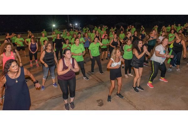 תמונת ארכיון ראשון הולכת באורח חיים בריא