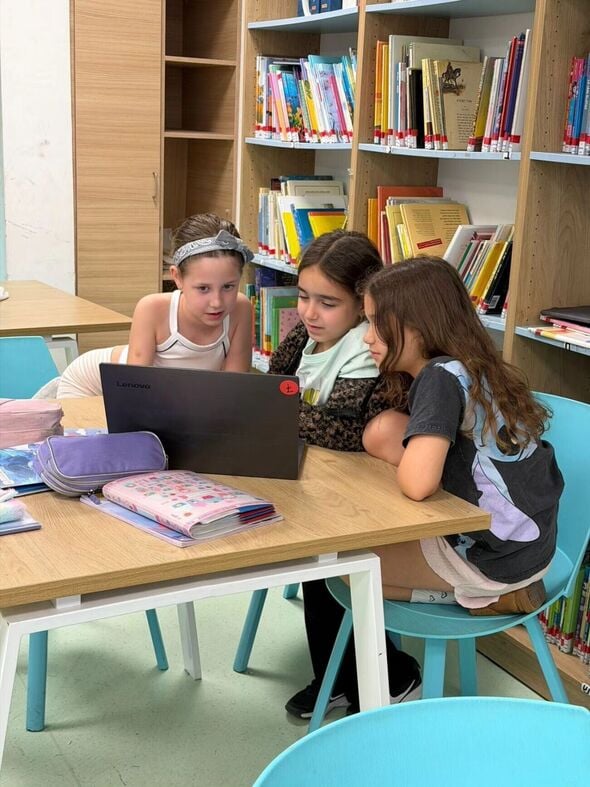 צילום מתוך דף הפייסבוק בית הספר הדמוקרטי יבנה