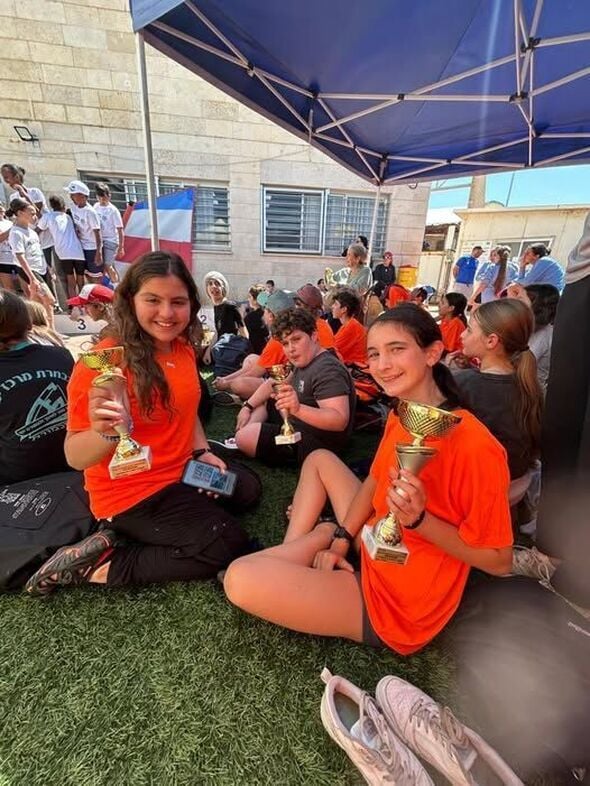 צילום מתוך דף הפייסבוק תיכון עירוני ה' תל אביב