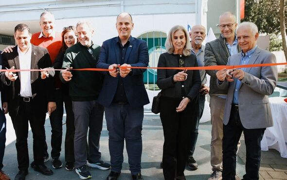 צילום מתוך דף הפייסבוק צביקה ברוט - Tzvika Brot