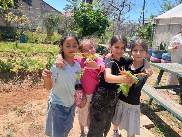 צילום מתוך דף הפייסבוק בית ספר חמ"ד כנפי אבירים יבנה