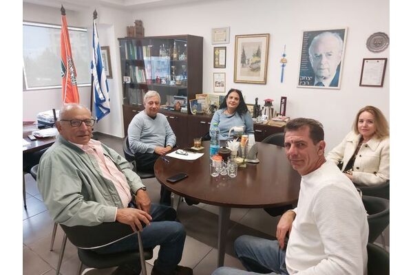 צילום מתוך דף הפייסבוק מוטי עג'מי