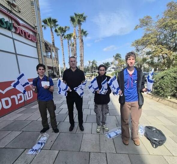 צילום מתוך דף הפייסבוק גבי גאון