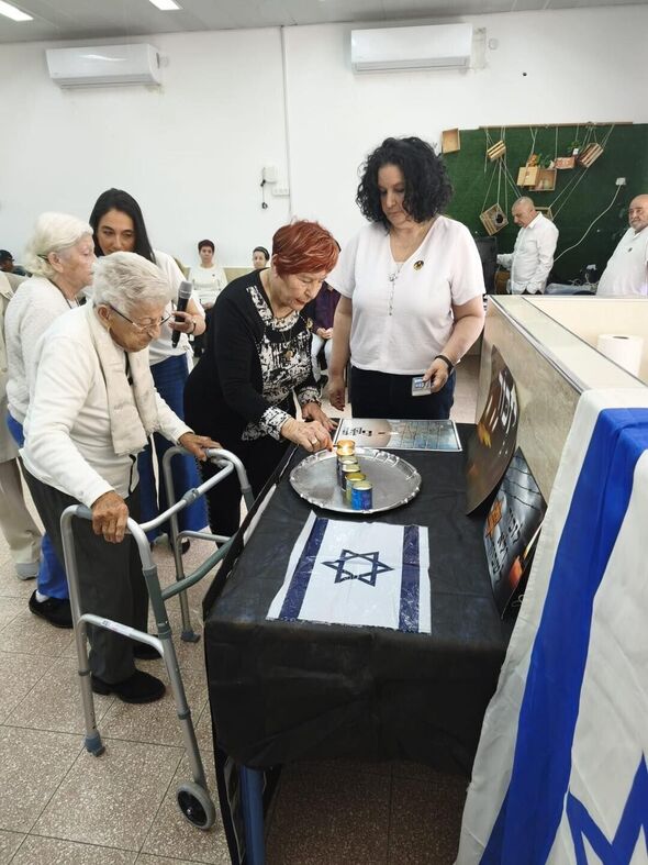 צילום מתוך דף הפייסבוק האגודה לאזרח הוותיק בבת-ים