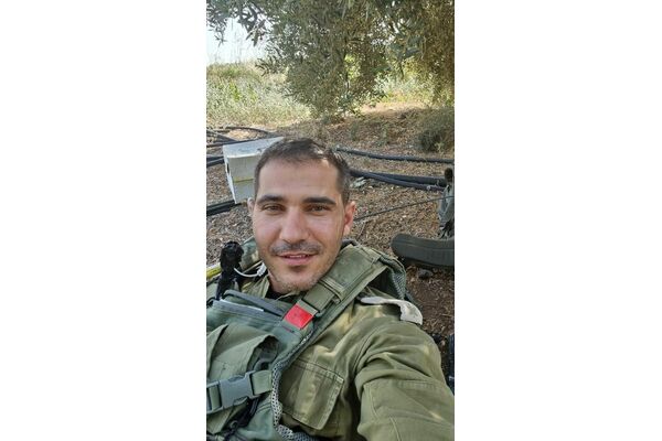 צילום דף הפייסבוק רועי גבאי