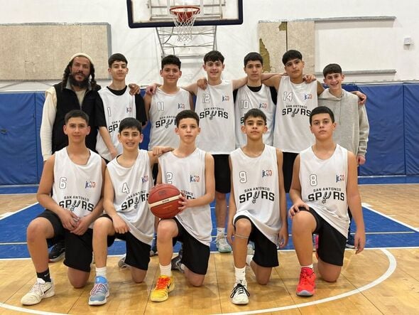 צילום מתוך דף הפייסבוק מכבי הבילויים גדרה כדורסל