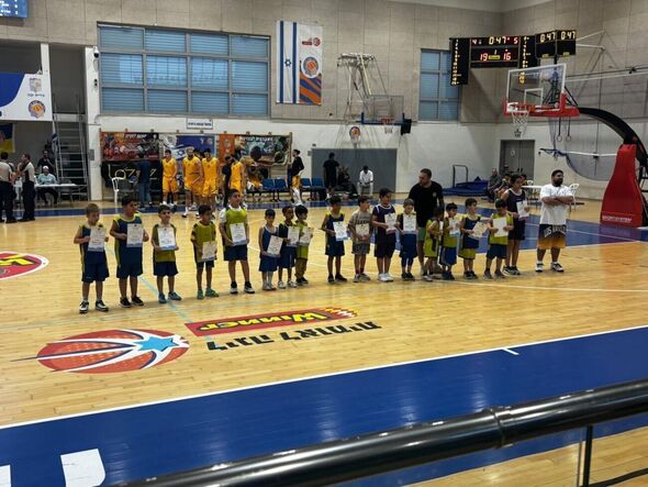 צילום מתוך דף הפייסבוק אליצור יבנה כדורסל הדף הרשמי