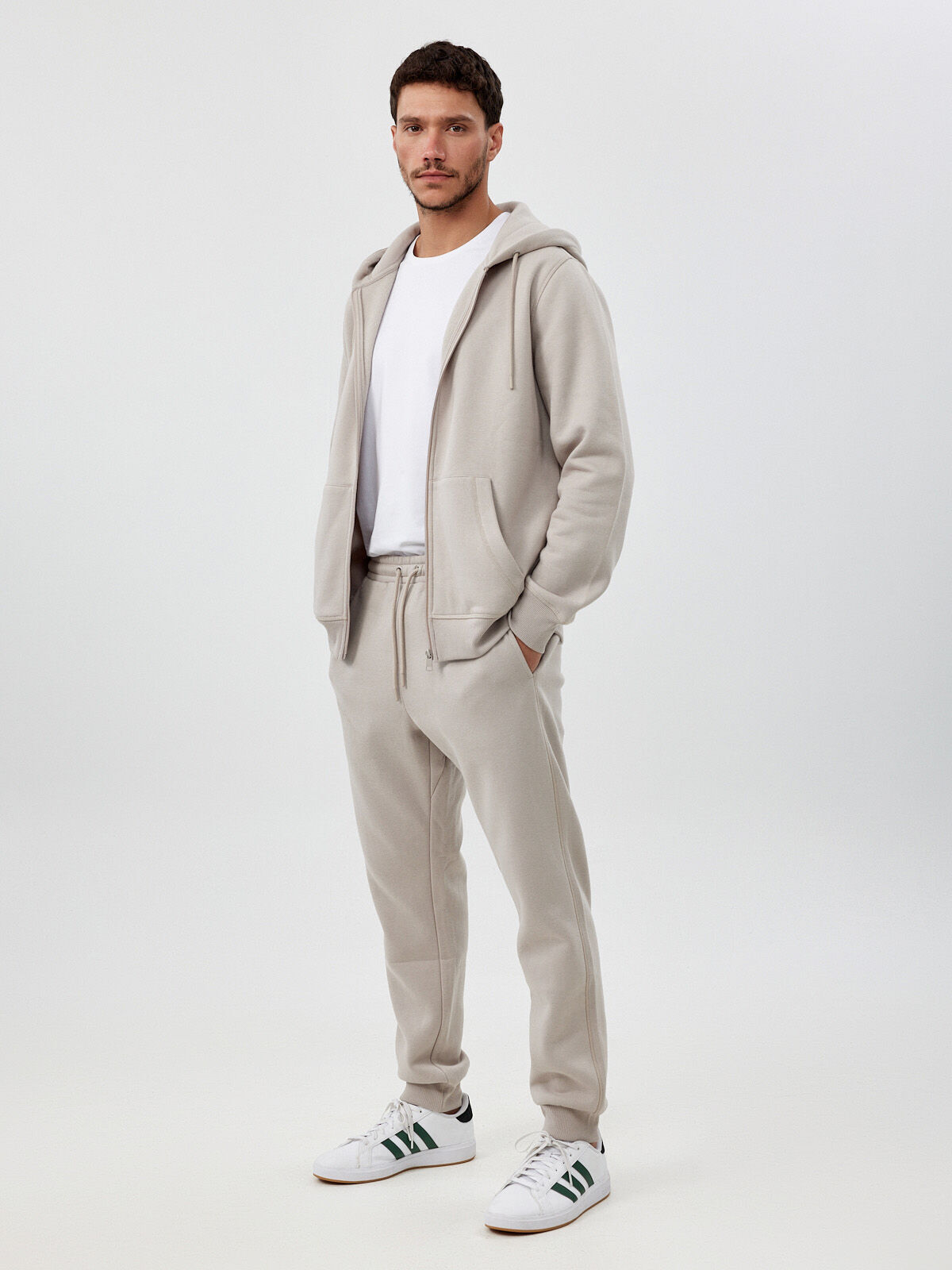 תומר לופסקו