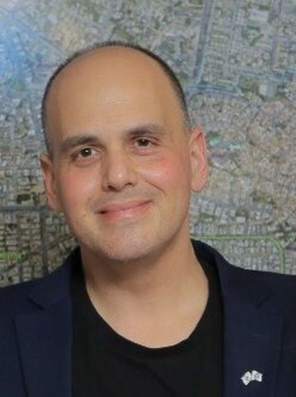 צילום מתוך דף הפייסבוק צביקה ברוט - Tzvika Brot