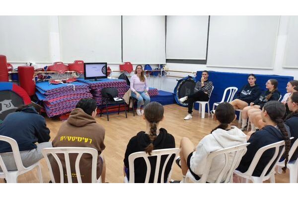 צילום מתוך דף הפייסבוק בנות פתח תקווה כדורסל