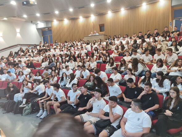 צילום מתוך דף הפייסבוק קרית החינוך ע"ש גינסבורג