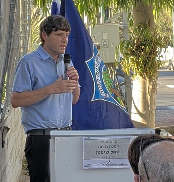 קרדיט צילום תמונות: קרדיט: בארי פ.