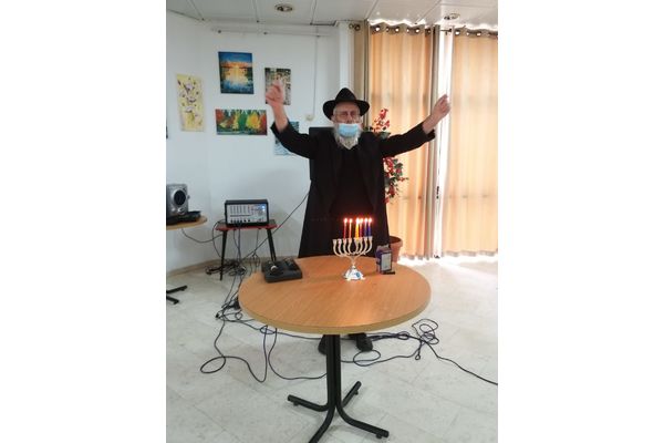 קרדיט: לחיות בכבוד