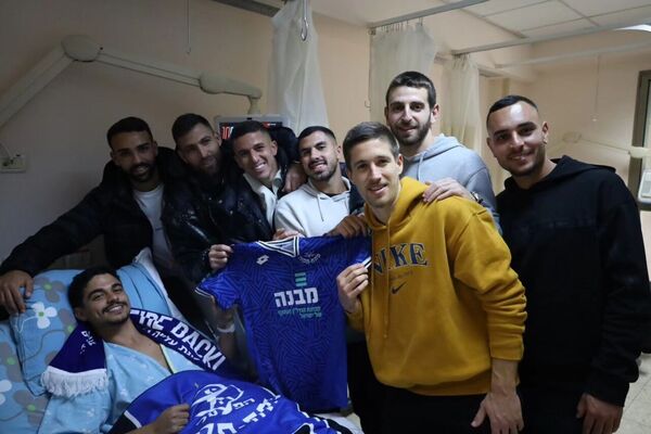 צילום מתוך דף הפייסבוק מועדון הכדורגל הפועל פתח-תקוה