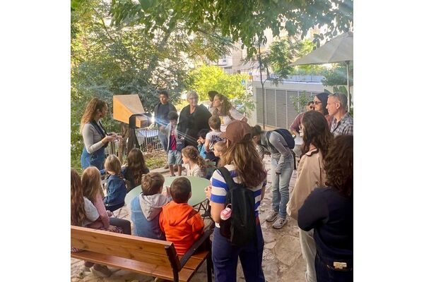 צילום מתוך דף הפייסבוק כיכר ביאליק