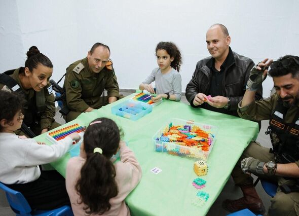 צילום מתוך דף הפייסבוק צביקה ברוט - Tzvika Brot