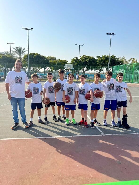 צילום מתוך דף הפייסבוק מכבי רחובות מחלקת הנוער כדורסל