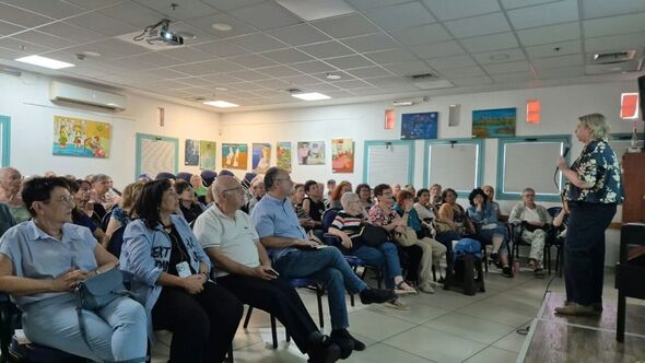 צילום מתוך דף הפייסבוק בית האזרח הוותיק נס ציונה