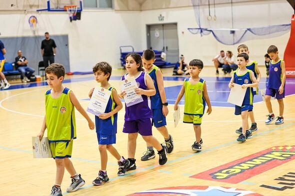 צילום מתוך דף הפייסבוק אליצור יבנה כדורסל הדף הרשמי