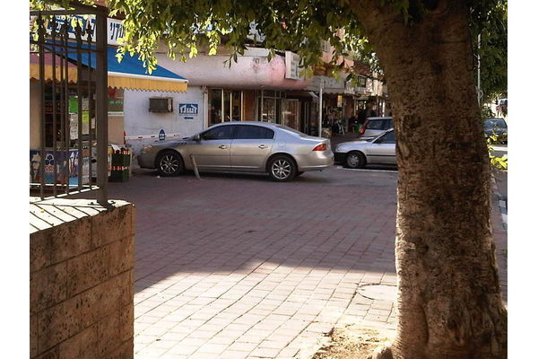זה הרכב אחרי ש\"ירד\" מהמדרכה...