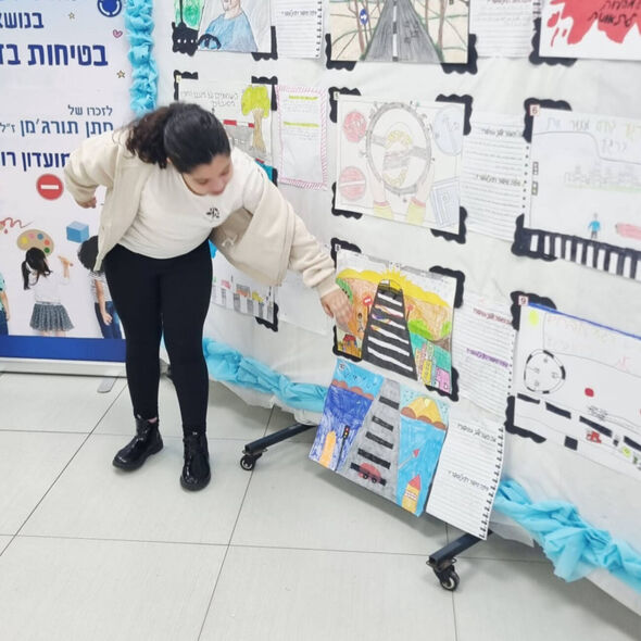 צילום מתוך דף הפייסבוק בית ספר ביאליק לטבע ולמדעים