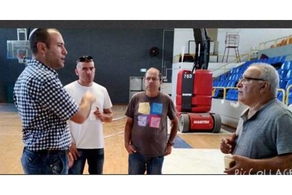תמונות מתוך דף הפייסבוק של מתן דיל