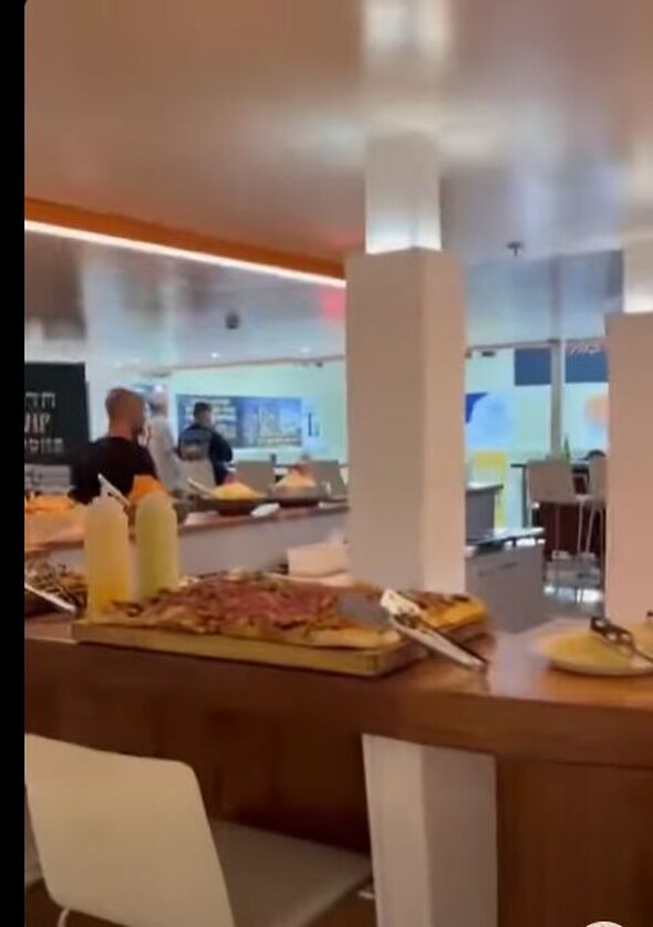 דף הפייסבוק Maccabi Rishon Le Zion Basketball