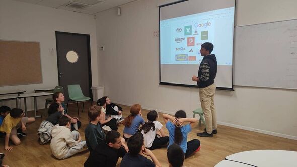 צילום מתוך דף הפייסבוק בית ספר שיבולים