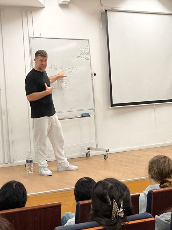 צילום מתוך דף הפייסבוק מקיף י