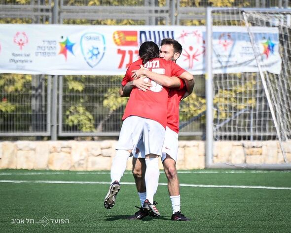 צילום מתוך דף הפייסבוק מועדון הכדורגל הפועל תל אביב