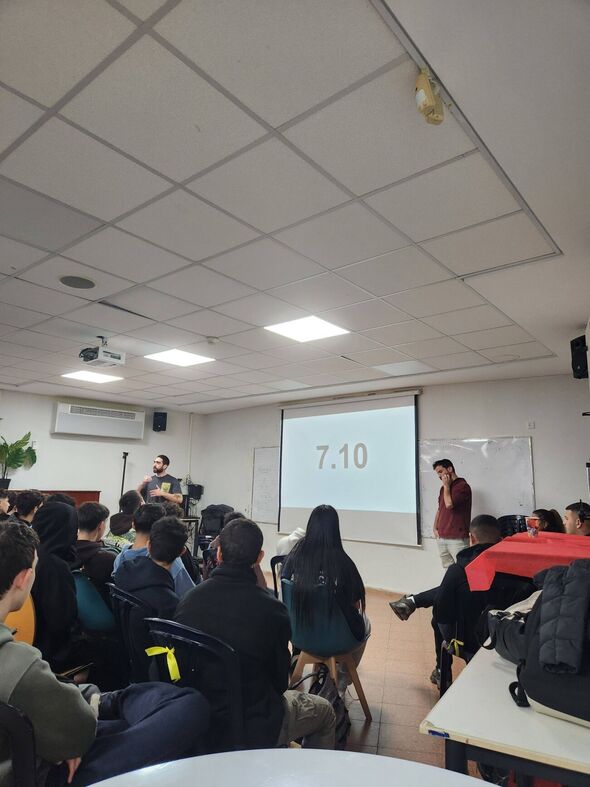 צילום מתוך דף הפייסבוק קריית החינוך ברנקו וייס