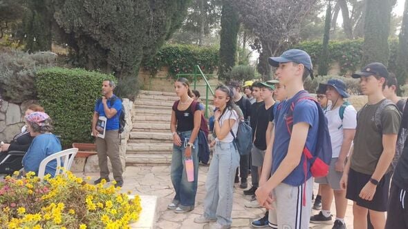 צילום מתוך דף הפייסבוק קריית חינוך דה שליט