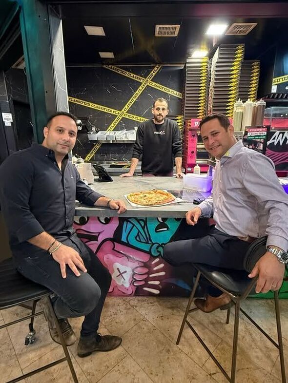 דף הפייסבוק רז קינסטליך - ראש עיריית ראשון לציון