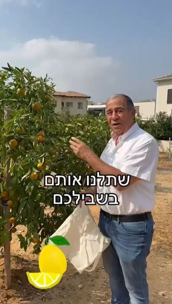 צילום מתוך דף הפייסבוק שמואל בוקסר