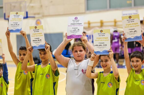 צילום מתוך דף הפייסבוק אליצור יבנה כדורסל הדף הרשמי
