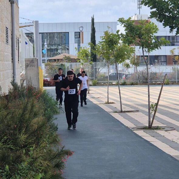 צילום מתוך דף הפייסבוק קריית החינוך יצחק נבון