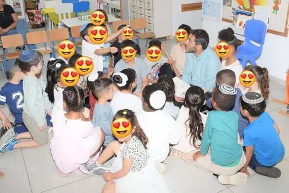 צילום מתוך דף הפייסבוק רועי גבאי