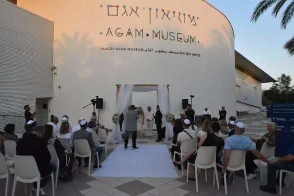 מוזיאון אגם