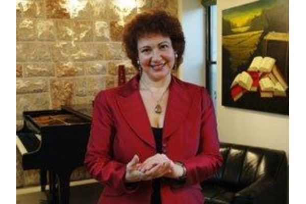 דר אסתרית בלצן