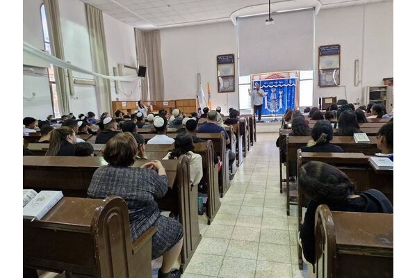 צילום מתוך דף הפייסבוק קריית חינוך אוריה - ראשון לציון
