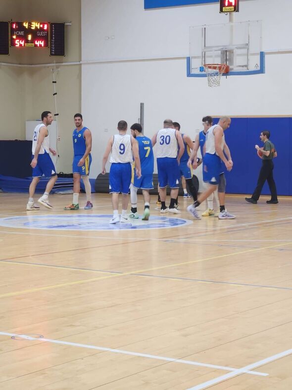 הפייסבוק מועדון כדורסל הפועל פתח תקווה גברים