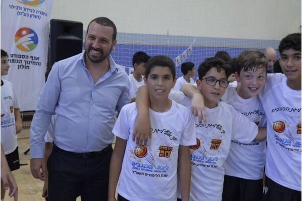 צילום מתוך דף הפייסבוק עיריית חולון