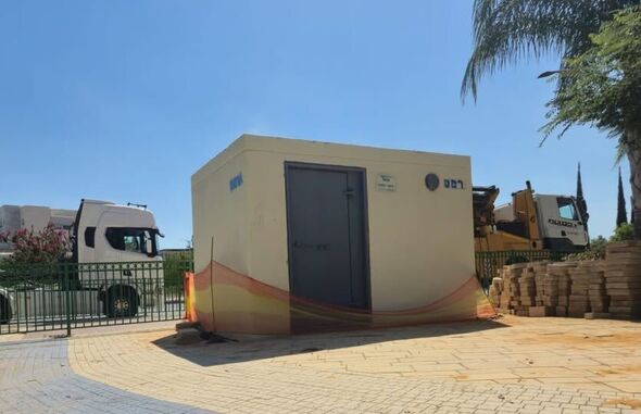 צילום מתוך דף הפייסבוק גבי גאון