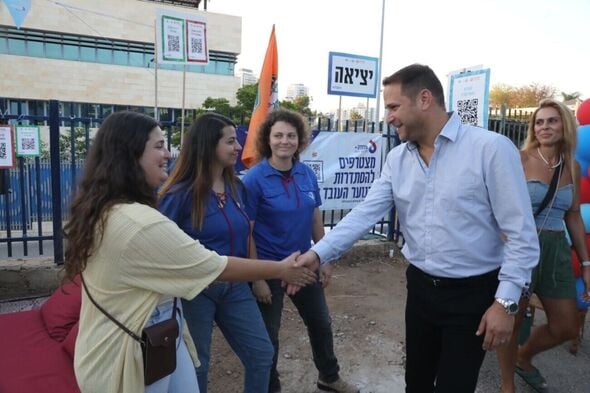 צילום מתוך דף הפייסבוק רז קינסטליך - ראש עיריית ראשון לציון
